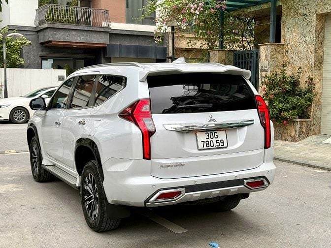 Bán xe Mitsubishi Pajero,7 chỗ, Máy Dầu 