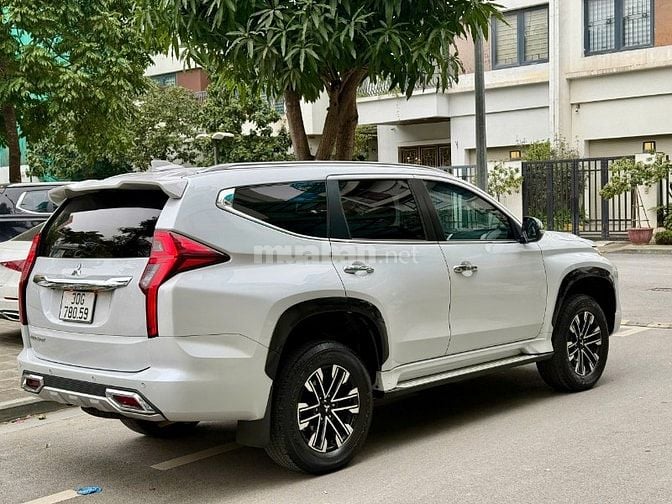 Bán xe Mitsubishi Pajero,7 chỗ, Máy Dầu 