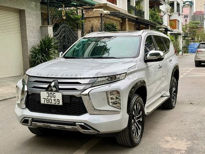 Bán xe Mitsubishi Pajero,7 chỗ, Máy Dầu 