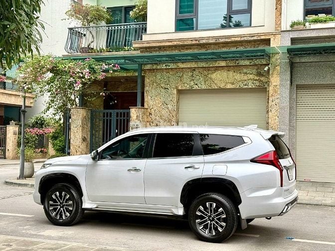 Bán xe Mitsubishi Pajero,7 chỗ, Máy Dầu 