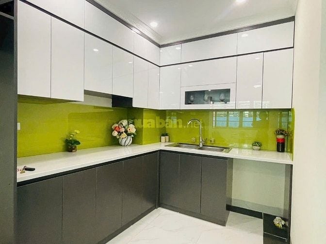 Bán nhà phố Quan Hoa, Cầu Giấy, nhà 7 tầng thang máy 40m2, giá 14,7tỷ