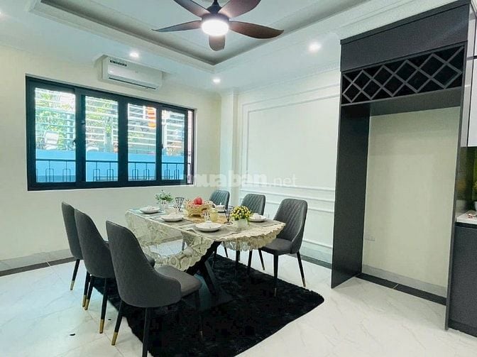 Bán nhà phố Quan Hoa, Cầu Giấy, nhà 7 tầng thang máy 40m2, giá 14,7tỷ