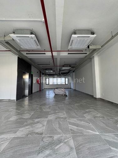 Toà nhà mặt tiền Tạ Hiện,TML.DT:8x20m.Hầm 7 tầng sàn trống,full option