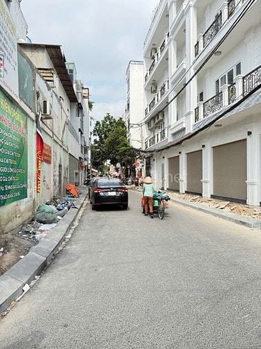 Bán gấp nhà 48m2, Hẻm xe tải Hoàng Hoa Thám, khu an ninh, giá 11ty6