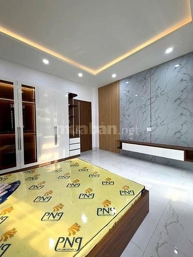 Kẹt tiền bán nhà An Bình, p.5, Quận 5. Giá 3,19 tỷ/56m2, hẻm xe hơi