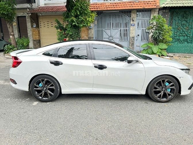 Bán xe Honda CiVic 1.8G Sản xuất 2019 Màu Trắng, xe nhập Thái