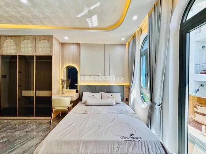 Đi nước ngoài định cư bán gấp nhà ở đường Lý Thường Kiệt, phường 14, q