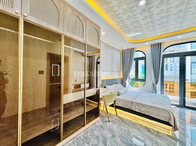 Đi nước ngoài định cư bán gấp nhà ở đường Lý Thường Kiệt, phường 14, q