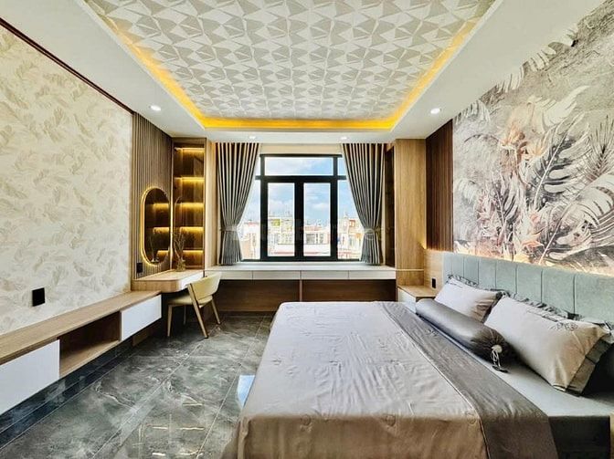 Đi nước ngoài định cư bán gấp nhà ở đường Lý Thường Kiệt, phường 14, q
