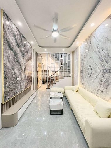 NHÀ ĐẸP GỐC ĐỀ Ô TÔ ĐỖ CỔNG-NHÀ MỚI KÍNH KOONG-42m 7,5 TỶ