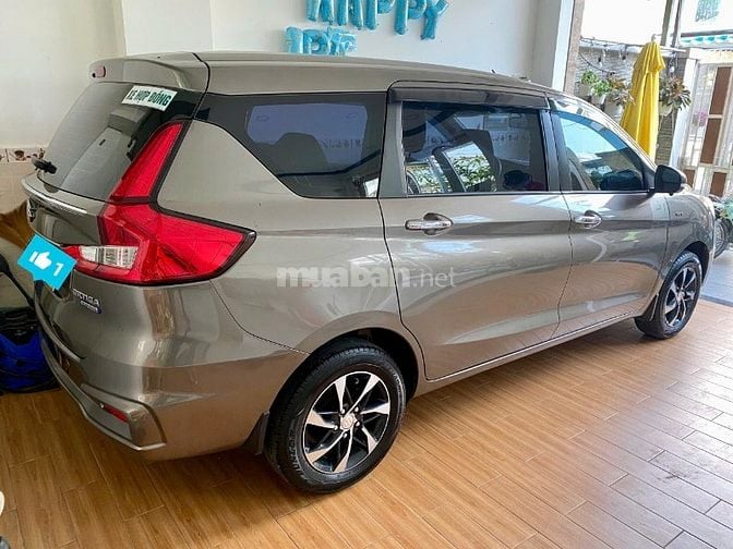 xe 7 chổ Suzuki Ertiga Hybrid 2022 nhập số tự động