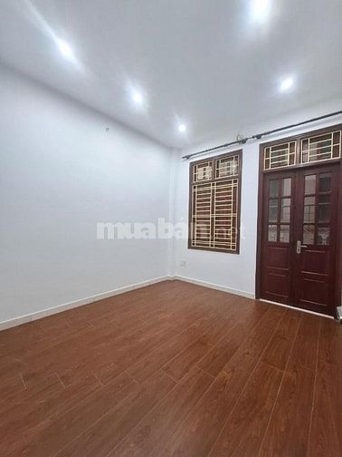  CỰC GẤP-HOÀNG MAI NGÕ THÔNG- Ô TÔ ĐỖ CỬA-34m 7,68 tỏi