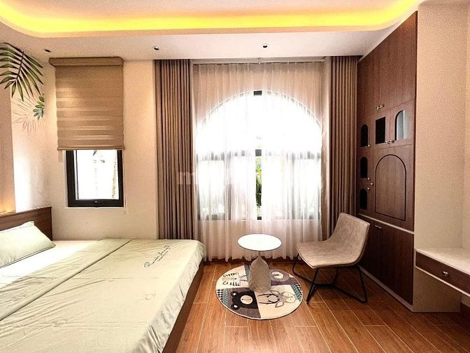 Mở bán cặp siêu phẩm 2 lầu + ST tuyệt đẹp CAO CẤP, hẻm xe hơi Nguyễn P