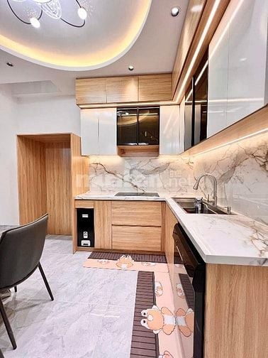 Mở bán cặp siêu phẩm 2 lầu + ST tuyệt đẹp CAO CẤP, hẻm xe hơi Nguyễn P