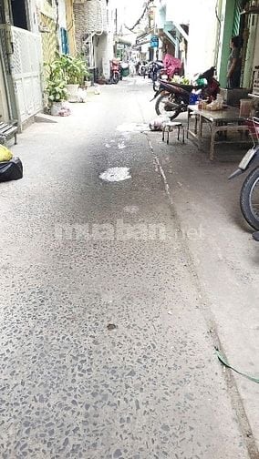 Hẻm Q Hoạch 4,5m,Cách Chợ Vườn Chuối 1 căn nhà,3Tầng,khu nhộn nhịp KD