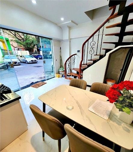 **BÁN NHÀ MINH KHAI-HAI BÀ TRƯNG-Ô Tô Đỗ CỬa-VỊ Trí Đẹp-15m*3 Tầng 5t3