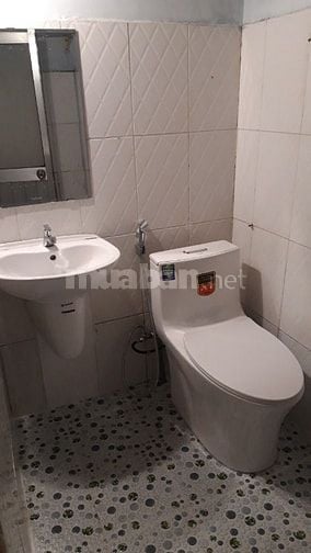 Cho thuê NC 50m2 gác lửng, 2PN, đường Tỉnh Lộ 43, P. Bình Chiể