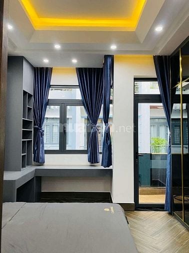 Bán villa cực đẹp, mới xây, nội thất cao cấp sát Phú Mỹ Hưng, 6.8 tỷ