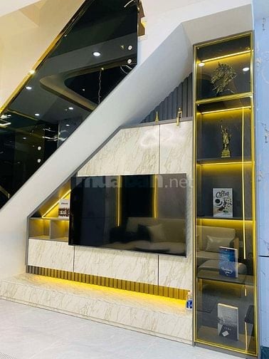 Bán villa cực đẹp, mới xây, nội thất cao cấp sát Phú Mỹ Hưng, 6.8 tỷ