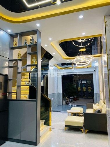 Bán villa cực đẹp, mới xây, nội thất cao cấp sát Phú Mỹ Hưng, 6.8 tỷ