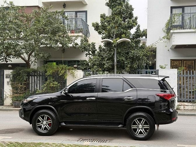 Bán xe Fortuner,7 chỗ, Màu Đen, Biển Hà Nội 