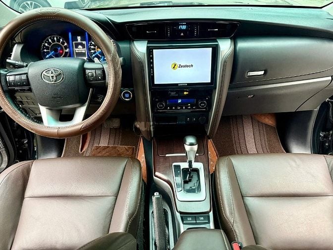 Bán xe Fortuner,7 chỗ, Màu Đen, Biển Hà Nội 