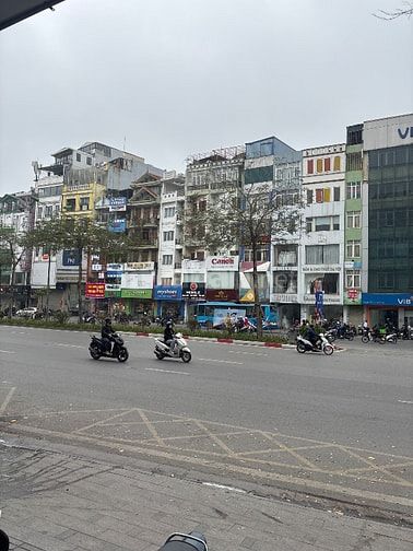 Bán nhà mặt phố Xã Đàn, vị trí đẹp, hè rộng, xay 6 tầng