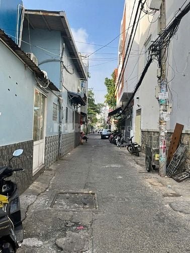 Nhà hẻm xe tải kinh doanh tốt- Chợ Bà Chiểu 