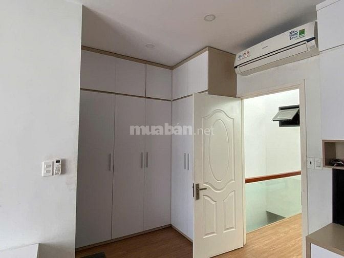 Hàng Hot Giá Sập: Bán Nhà Quận 9 Nhỉnh 14 Tỷ, Nhà 4 Tầng, 112m2