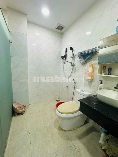 QUẬN 10 NGAY HÀ ĐÔ HẺM XE HƠI 5M 43M2 KO LỘ GIỚI 3 TẦNG, KINH DOANH