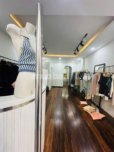 QUẬN 10 NGAY HÀ ĐÔ HẺM XE HƠI 5M 43M2 KO LỘ GIỚI 3 TẦNG, KINH DOANH