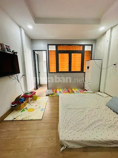 QUẬN 10 NGAY HÀ ĐÔ HẺM XE HƠI 5M 43M2 KO LỘ GIỚI 3 TẦNG, KINH DOANH
