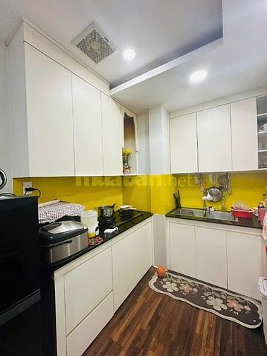 QUẬN 10 NGAY HÀ ĐÔ HẺM XE HƠI 5M 43M2 KO LỘ GIỚI 3 TẦNG, KINH DOANH