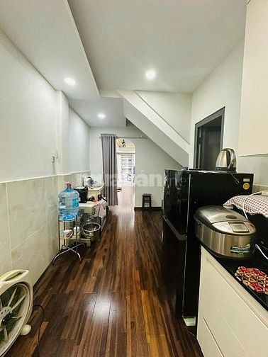 QUẬN 10 NGAY HÀ ĐÔ HẺM XE HƠI 5M 43M2 KO LỘ GIỚI 3 TẦNG, KINH DOANH