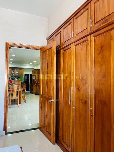 Chính chủ bán penthouse 4PN + 4 toilet, nội thất gỗ cao cấp