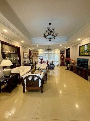 Biệt thự 1300m2, hồ bơi sân vườn cực rộng phường Bình Trưng Tây, Q2