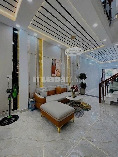 Bán nhà đường Phạm Văn Chiêu, P14, GV. Diện tích 64,6m2. Giá 3tỷ500