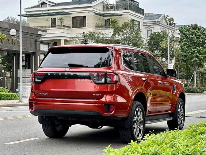 Bán xe Ford Everest,6 chỗ, giá 1 tỷ 290 triệu 