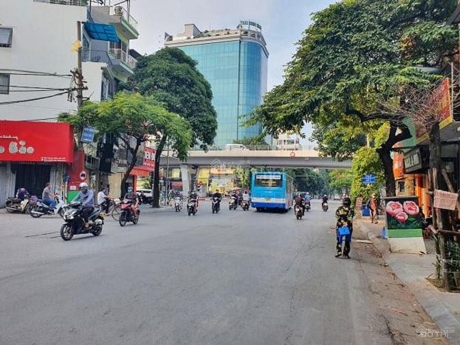BÁN GẤP NHÀ MẶT PHỐ BẠCH MAI 110M2 3 TẦNG, MẶT TIỀN 4M - VỊ TRÍ V
