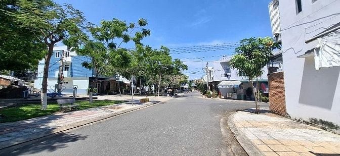 Bán lô TDC Hòn Rớ 1 , xã Phước Đồng , tp. Nha Trang  Diện tích: 66,75 