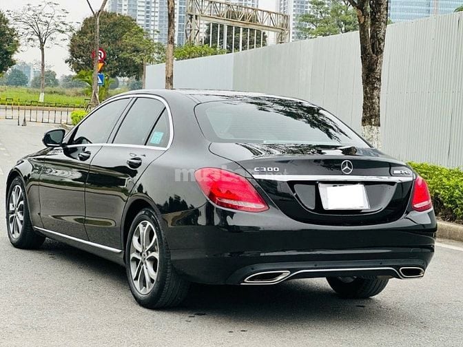 Mercedes C 200 ,Đen,SX 2018,, Giá 760 tr