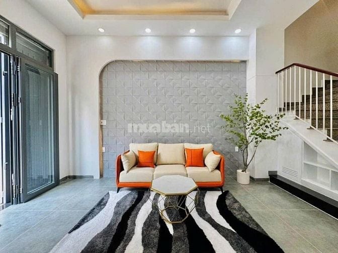 Bán gấp nhà Bùi Quang Là, p.12, Gò Vấp. Giá 2,75 tỷ/56m2, hẻm thông