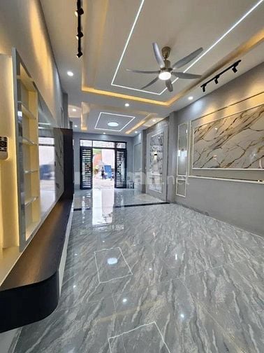 Bán nhà HXH 5m Lý Chính Thắng, P8, Q3 48m2 giá cực kì mềm chỉ 2tỷ500