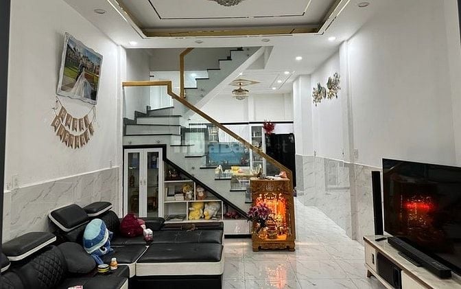 Sở hữu ngay nhà 69m2 Hưng Phú, P8, Quận 8, Giá 2tỷ550, sổ hồng riêng 