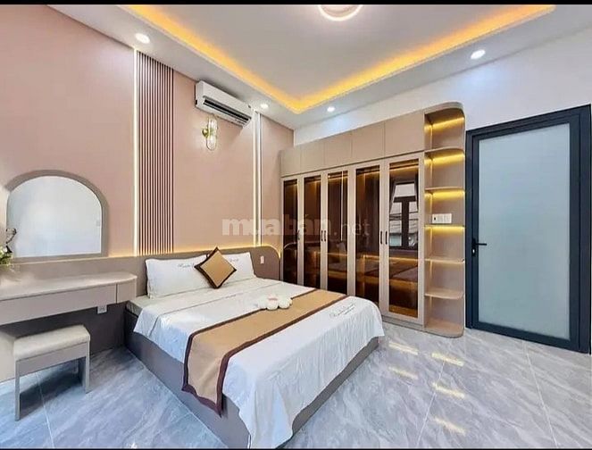 Bán Nhà Tri Ân Nội Thất Đ. LÝ THÁI TỔ DT : 40m2 SHR Sang Tên Nhận Nhà 