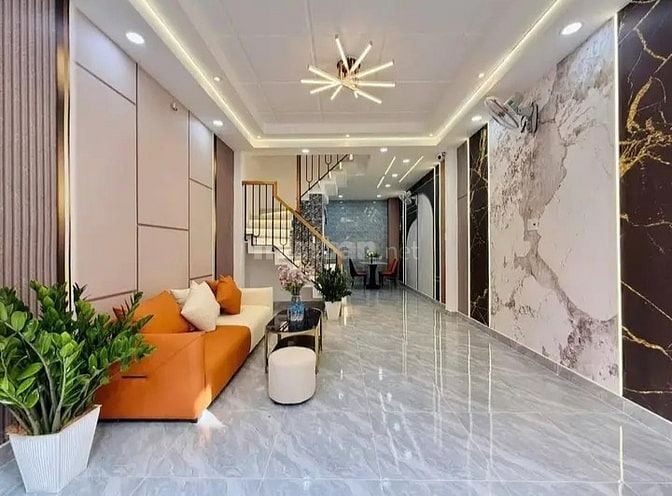 Bán Nhà Tri Ân Nội Thất Đ. LÝ THÁI TỔ DT : 40m2 SHR Sang Tên Nhận Nhà 