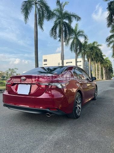 BÁN XE CAMRY 2.0Q CAO CẤP 2022 MÀU ĐỎ