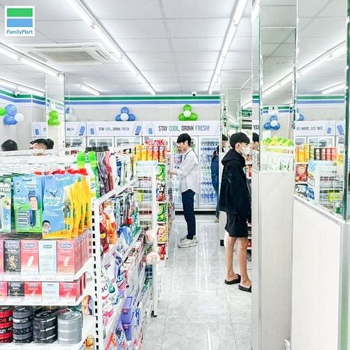 Việc Làm Cho Người Lớn Tuổi Và Sinh Viên Partime Tại FAMILY MART HCM