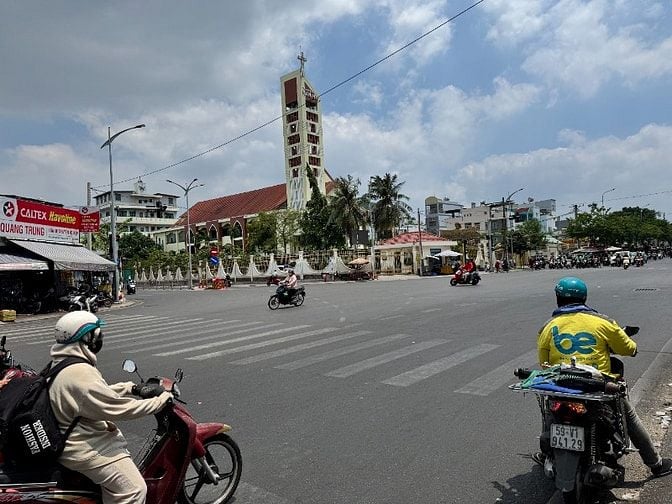 Cho thuê nhà mặt tiền Phạm Hùng P5Q8,