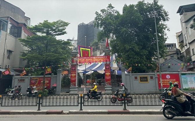 Bán nhà mặt phố tại Nguyễn Lương Bằng, 32,4 tỷ, 90m2, 5PN + 5WC